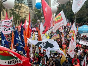 Quase 70% dos trabalhadores querem sindicatos, aponta pesquisa